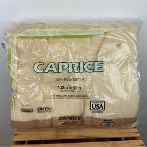 Vintage Caprice 102 in X 90 in blanket king/queen Kmart deadstock